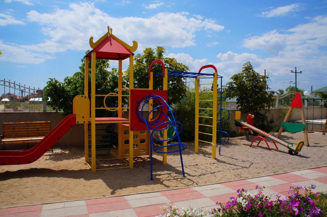 Радуга Курортная Гостиница Затока Экстерьер фото