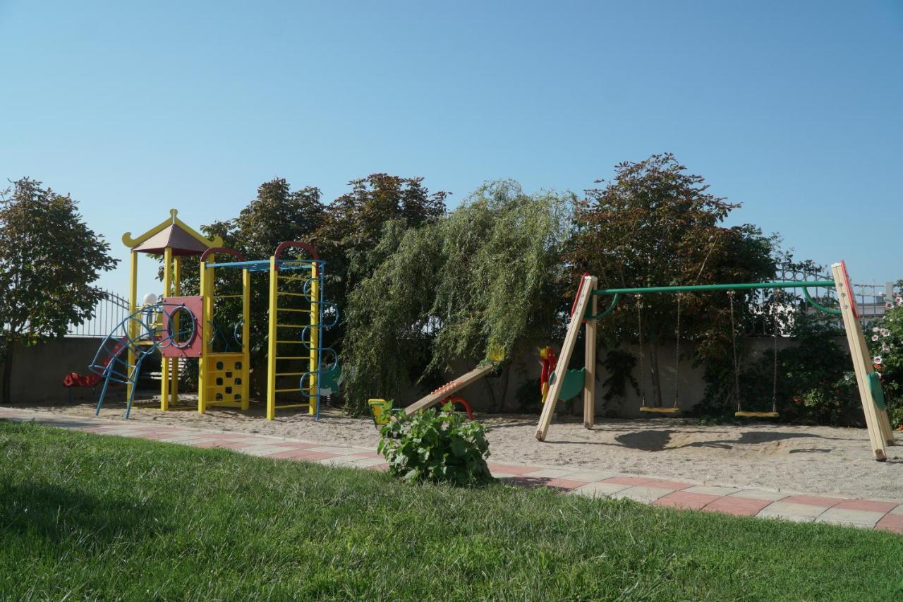 Радуга Курортная Гостиница Затока Экстерьер фото